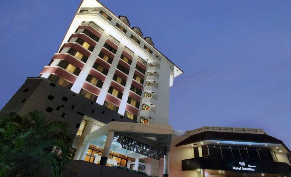 โฮเต็ลซานติก้า พรีเมียร์ เซมารัง Hotel เซอมารัง ภายนอก รูปภาพ