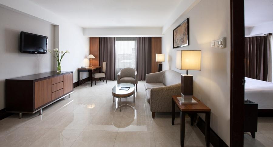 โฮเต็ลซานติก้า พรีเมียร์ เซมารัง Hotel เซอมารัง ภายนอก รูปภาพ