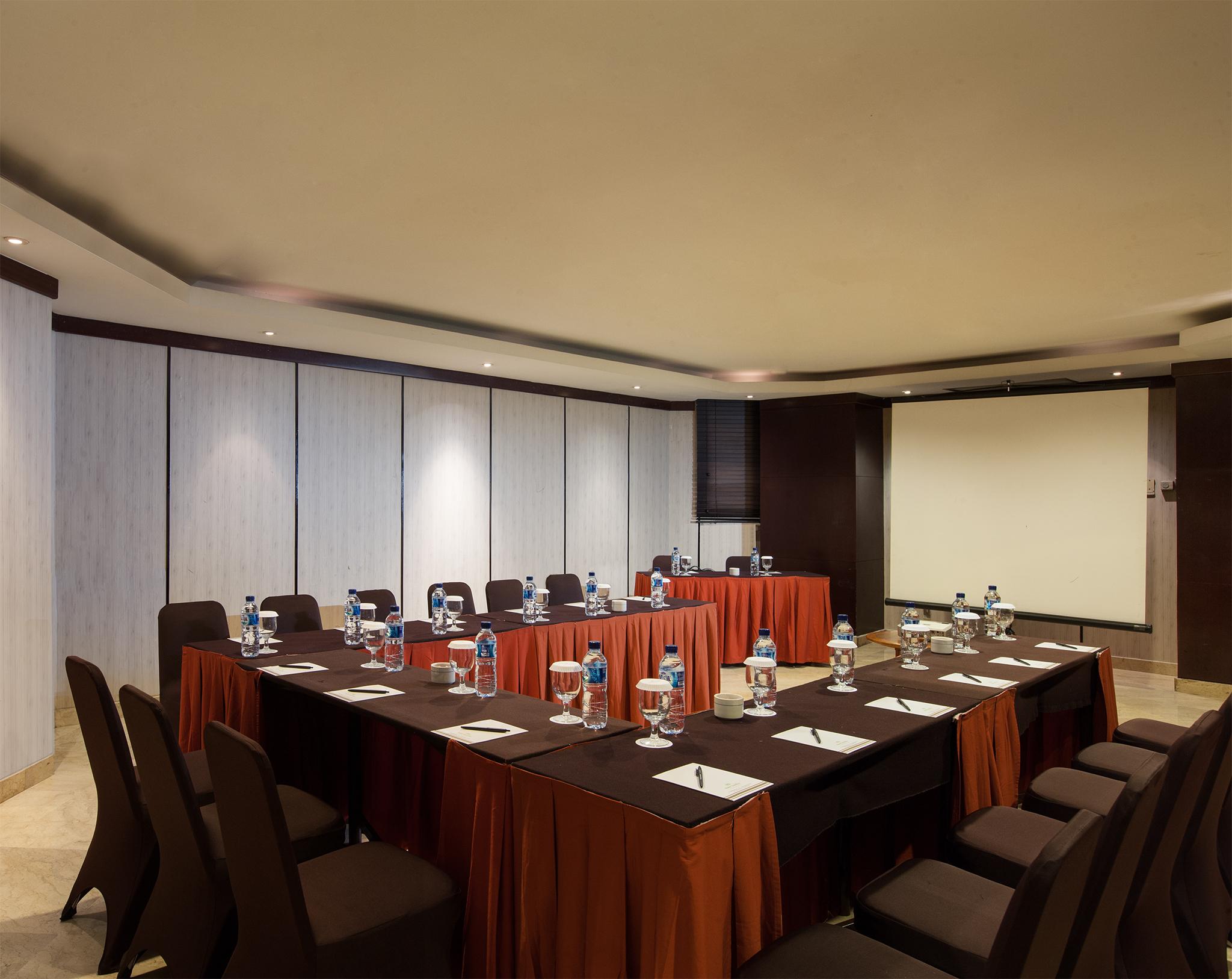 โฮเต็ลซานติก้า พรีเมียร์ เซมารัง Hotel เซอมารัง ภายนอก รูปภาพ