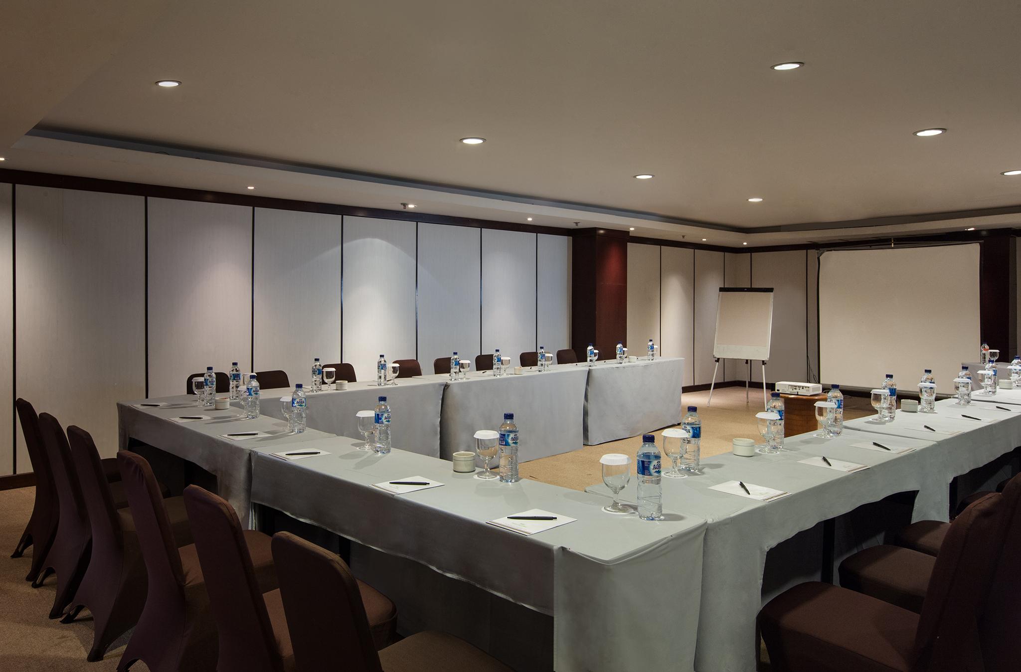 โฮเต็ลซานติก้า พรีเมียร์ เซมารัง Hotel เซอมารัง ภายนอก รูปภาพ